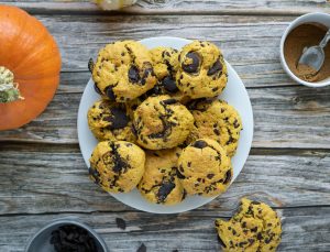 Pumpkin flavored chocolate chip cookies
©ivetaklim